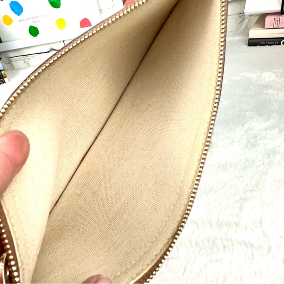 Gucci Stars GG Pouch Clutch Wristlet - Picture 8 of 11